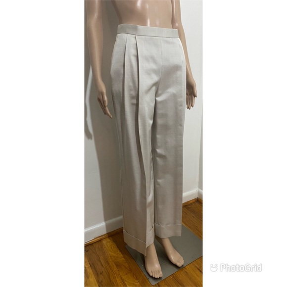 The Row Wionda wide-leg in stretch wool with relaxed cuffed leg - Picture 4 of 11